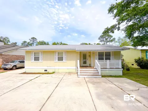 1032 E 23rd Ave, Gulf Shores, AL 36542