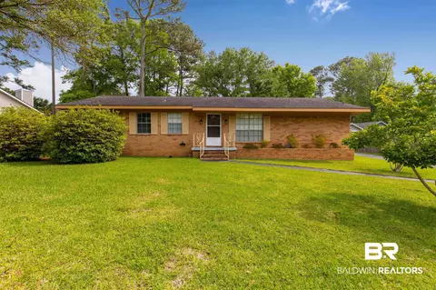 581 S Stuart St, Daphne, AL 36526 photo 1