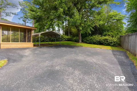 581 S Stuart St, Daphne, AL 36526 photo 4