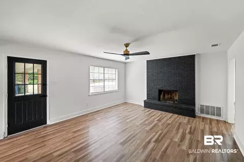 569 Stuart St, Daphne, AL 36526 photo 12