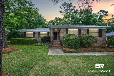 569 Stuart St, Daphne, AL 36526 photo 1