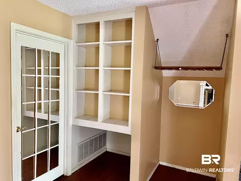 5720 Green Tree Rd, Mobile, AL 36609 photo 18