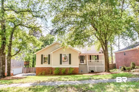 3262 Austin Dr, Mobile, AL 36695 photo 2