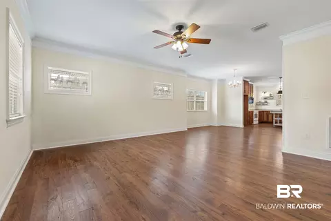 804 Highpoint Cir, Mobile, AL 36693 photo 5