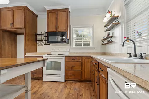 804 Highpoint Cir, Mobile, AL 36693 photo 10