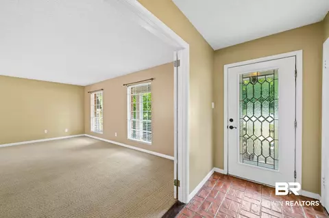 5400 Gaillard Dr, Mobile, AL 36608 photo 2