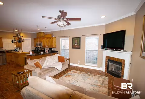 6012 E Magnolia Pl, Mobile, AL 36608 photo 3
