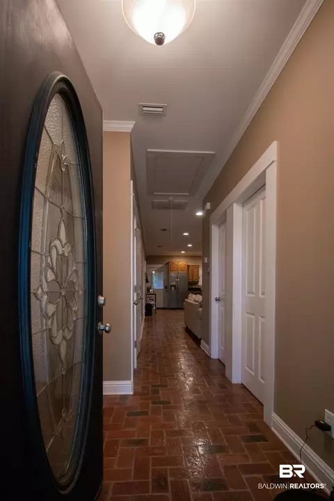 6012 E Magnolia Pl, Mobile, AL 36608 photo 2
