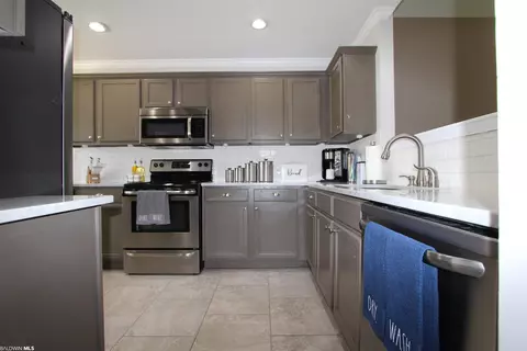 950 W Hamilton Bridges Dr, Mobile, AL 36695 photo 8