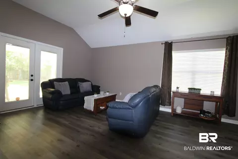 950 W Hamilton Bridges Dr, Mobile, AL 36695 photo 5