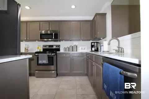 950 W Hamilton Bridges Dr, Mobile, AL 36695 photo 8