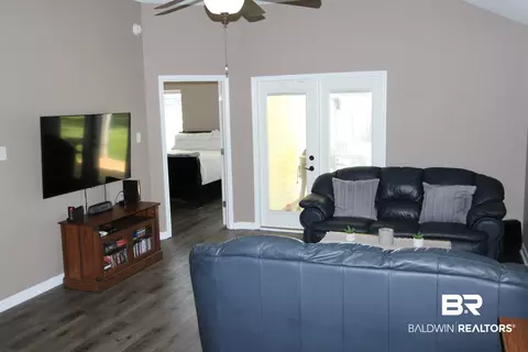 950 W Hamilton Bridges Dr, Mobile, AL 36695 photo 4