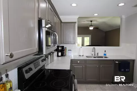 950 W Hamilton Bridges Dr, Mobile, AL 36695 photo 12