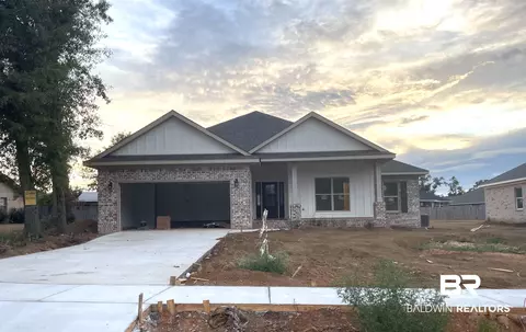 22685 Ridgewood Dr, Robertsdale, AL 36567