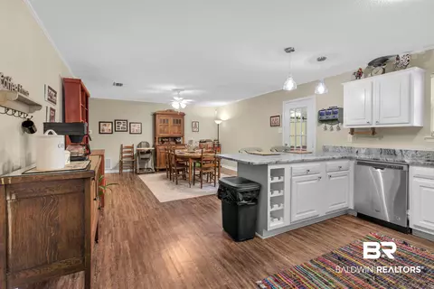 4200 Spring Valley Dr, Mobile, AL 36693 photo 8