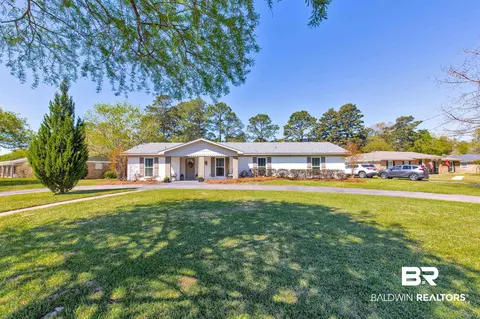 4200 Spring Valley Dr, Mobile, AL 36693 photo 1