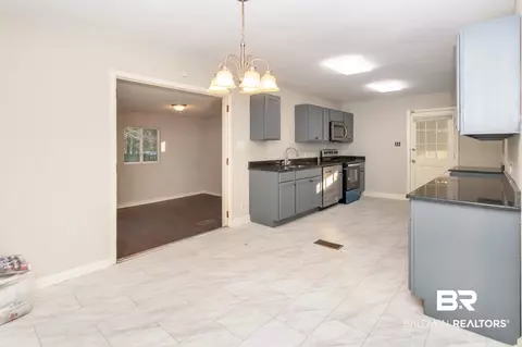2122 Cornell Dr, Mobile, AL 36618 photo 13
