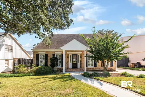 3905 Mcgregor Ct, Mobile, AL 36608 photo 2