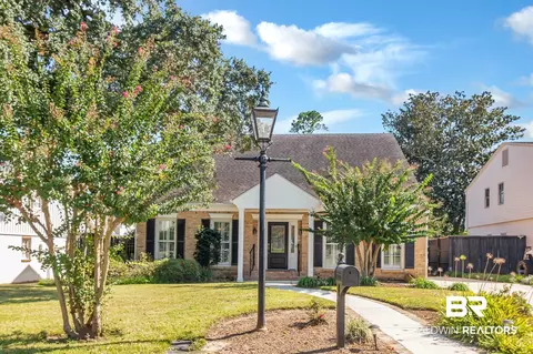 3905 Mcgregor Ct, Mobile, AL 36608 photo 1