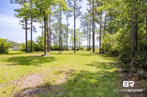 8987 Bay Point Dr, Elberta, AL 36530 photo 2