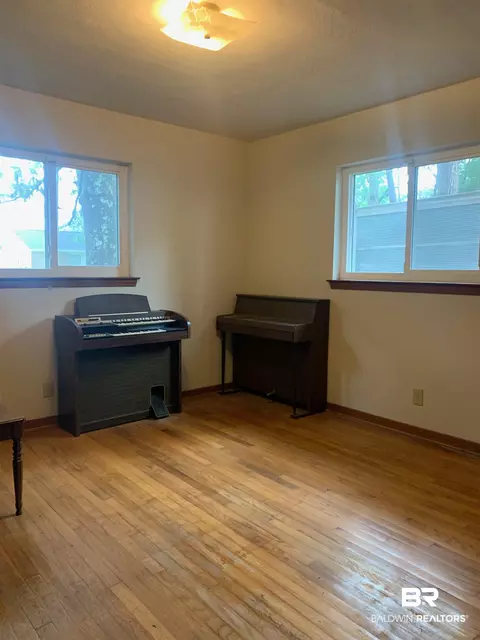 1012 Belvedere Dr, Mobile, AL 36606 photo 5