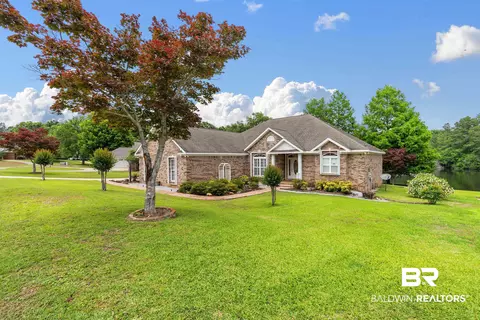 553 E Summerlake Dr, Mobile, AL 36608 photo 1