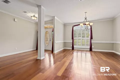 553 E Summerlake Dr, Mobile, AL 36608 photo 7