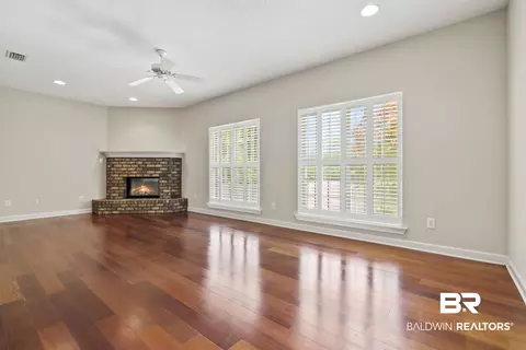 553 E Summerlake Dr, Mobile, AL 36608 photo 14