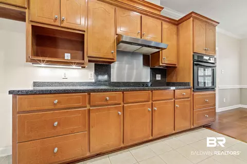 553 E Summerlake Dr, Mobile, AL 36608 photo 10