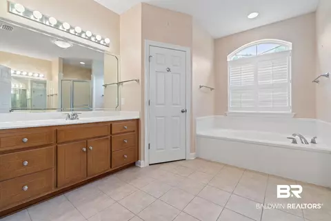553 E Summerlake Dr, Mobile, AL 36608 photo 18