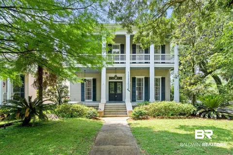 1013 Augusta St, Mobile, AL 36604 photo 1