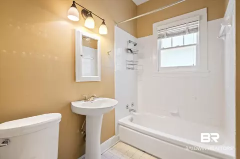 1013 Augusta St, Mobile, AL 36604 photo 13