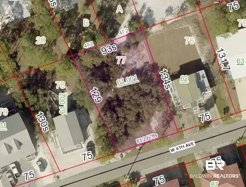 236 W 6th Ave, Gulf Shores, AL 36542