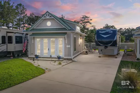 12019 Gateway Dr, Elberta, AL 36530 photo 1