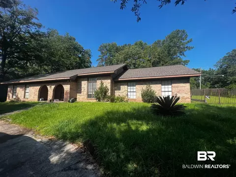 100 La Bonne Dr, Saraland, AL 36571