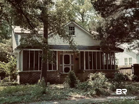 265 Chidester Ave, Mobile, AL 36607 photo 1