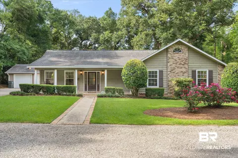 7100 Wood Acres Rd, Fairhope, AL 36532