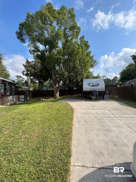 554 Escambia Loop, Lillian, AL 36549 photo 1