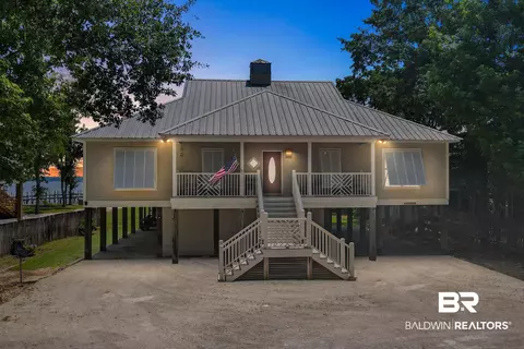 10727 Crescent Point Ln, Fairhope, AL 36532