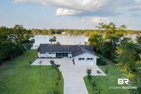 8550 Bay View Dr, Foley, AL 36535