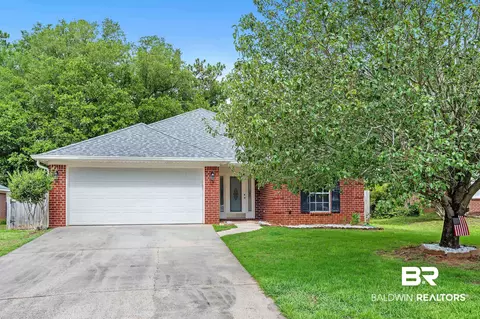 6697 Mighty Oaks Dr, Gulf Shores, AL 36542