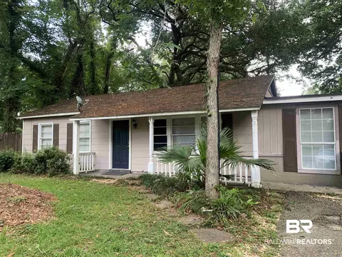 2057 Faye St, Mobile, AL 36605