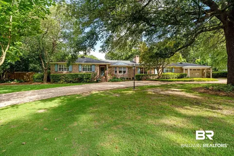 68 Byrnes Blvd, Mobile, AL 36608