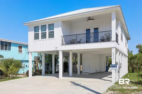 516 E 2nd Ave, Gulf Shores, AL 36542