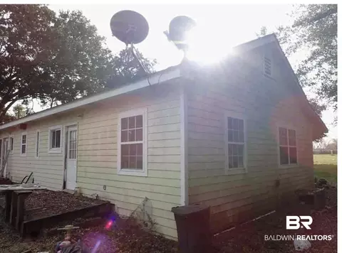 13036 Victoria Cir, Lillian, AL 36549