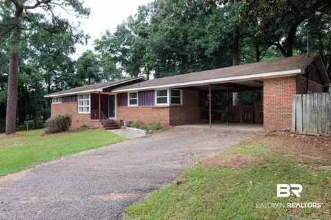 3951 Bourgeois Dr, Mobile, AL 36609 photo 2