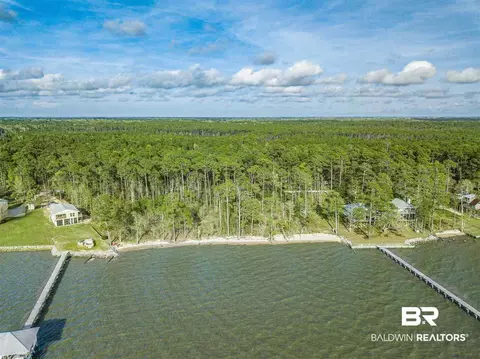 9425 S Bay Rd, Foley, AL 36535