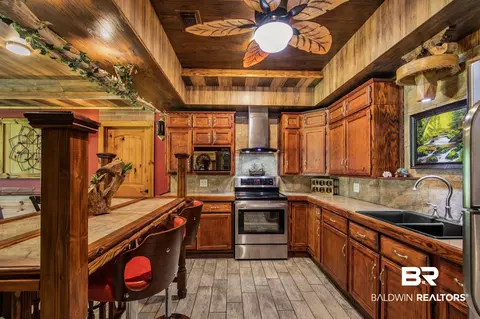 305 9th Ave, Chickasaw, AL 36611 photo 17
