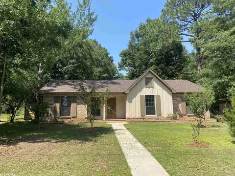 125 Brentwood Dr, Daphne, AL 36526