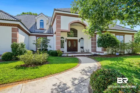 710 Village Dr, Gulf Shores, AL 36542